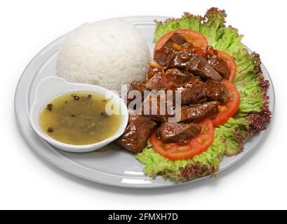 Beef Lok lak, kambodschanische Nationalgericht Tuk Meric, kambodschanische Limette und schwarze Pfeffer Dipping Sauce Stockfoto