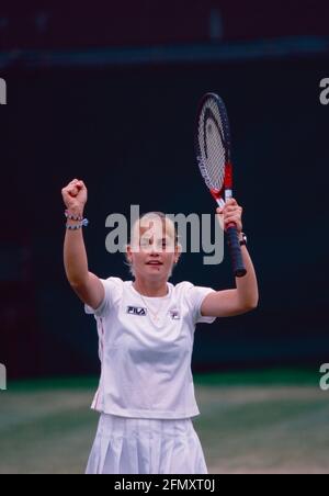 Australische Tennisspielerin, Koarch und Schriftstellerin Jelena Dokic, Wimbledon, UK 2000s Stockfoto