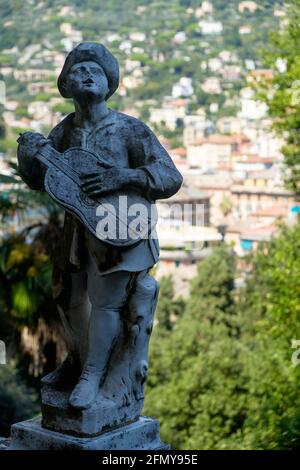 Statue im Garten der Villa Durazzo in der italienischen Stadt Santa Margherita Ligure. Stockfoto