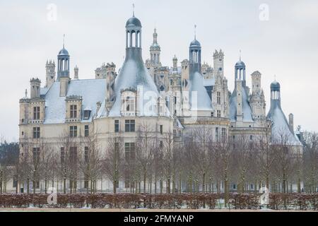 Frankreich, Loir-et-Cher (41), Chambord (UNESCO-Weltkulturerbe), königliche Burg der Renaissance, nach dem Schneefall Stockfoto
