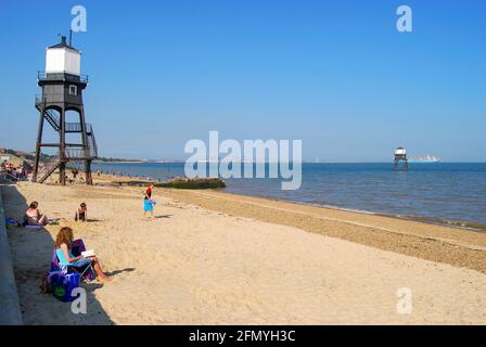 Dovercourt Beach and Lighthouse, West End Promenade, Dovercourt, Harwich, Essex, England, Großbritannien Stockfoto