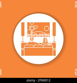 Junges Paar sitzt auf dem Sofa und Fernsehen schwarz Glyph Symbol. Innenansicht des Wohnzimmers mit Möbeln. Freizeit zu Hause. Vektor-isolierte Illustration. Stock Vektor