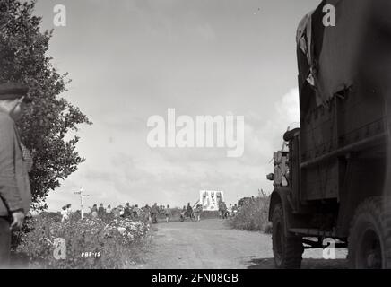 Vorarbeiter ging nach Frankreich (1942) Datum: 1942 Stockfoto