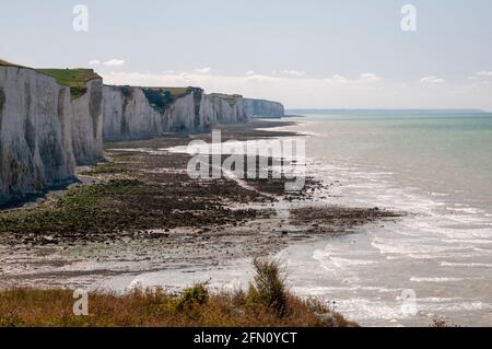 Weiße Klippen in der Nähe von Ault, Somme (80), Region Hauts-de-France, Frankreich Stockfoto