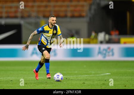 Mailand, Italien. Mai 2021. Marcelo Brozovic (77) von Inter gesehen während der Serie EIN Spiel zwischen Inter und Roma bei Giuseppe Meazza in Mailand. (Foto: Gonzales Photo/Alamy Live News Stockfoto