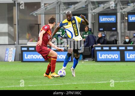 Mailand, Italien. Mai 2021. Romelu Lukaku (9) von Inter gesehen während der Serie A Spiel zwischen Inter und Roma bei Giuseppe Meazza in Mailand. (Foto: Gonzales Photo/Alamy Live News Stockfoto