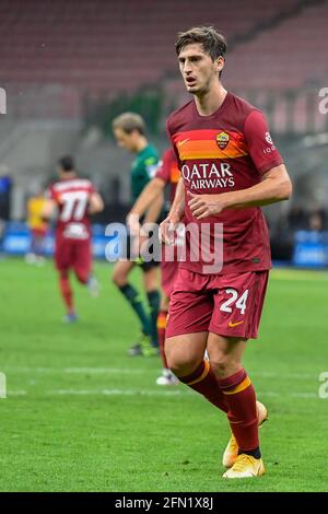 Mailand, Italien. Mai 2021. Marash Kumbulla (24) von Roma gesehen während der Serie A Spiel zwischen Inter und Roma bei Giuseppe Meazza in Mailand. (Foto: Gonzales Photo/Alamy Live News Stockfoto