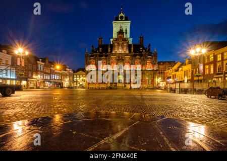 Delfter Marktplatz Markt am Abend. Delfth, Niederlande Stockfoto