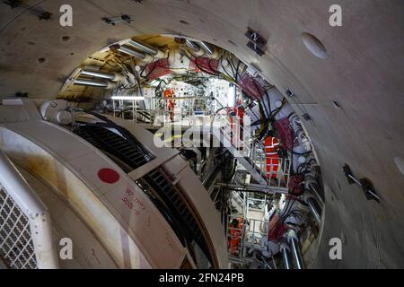 Florence - die größte Tunnelbohrmaschine, die jemals bei einem britischen Eisenbahnprojekt eingesetzt wurde - wird am Standort HS2 in West Hyde in der Nähe von Rickmansworth in Hertfordshire vorgestellt. Bilddatum: Donnerstag, 13. Mai 2021. Stockfoto