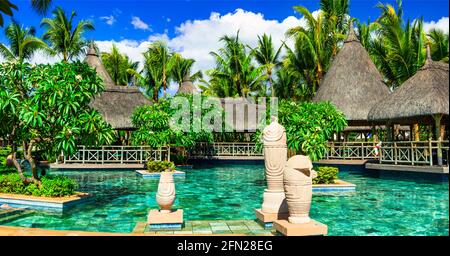 Tropischer Urlaub .La Pirogue Resort & Spa Luxushotel Mauritius. Herrliche Territori mit Pool und bars.november 2016 Stockfoto