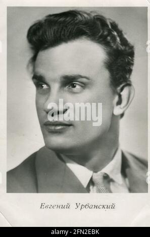 Jewgeni Jakowlewitsch Urbansky (Евгений Яковлевич Урбанский; geboren am 27. Februar 1932 in Moskau – 5. November 1965, Region Buchara) war ein prominenter sowjetischer russischer Schauspieler. Alte Postkarte aus der UdSSR, 1961. Stockfoto