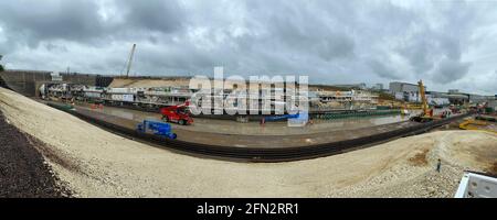 Florence - die größte Tunnelbohrmaschine, die jemals bei einem britischen Eisenbahnprojekt eingesetzt wurde - wird am Standort HS2 in West Hyde in der Nähe von Rickmansworth in Hertfordshire vorgestellt. Bilddatum: Donnerstag, 13. Mai 2021. Stockfoto