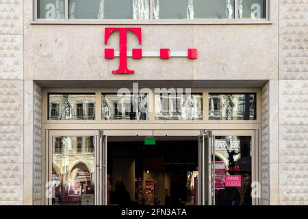 Telekom Store in der Münchner Innenstadt Stockfoto