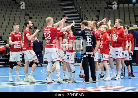 Aalborg, Dänemark. Mai 2021. Die Spieler von Aalborg Handball feiern das Vivtory nach dem Viertelfinale der EHF Champions League zwischen Aalborg Handball und SG Flensburg-Handewitt in der Jutlander Bank Arena in Aalborg. (Foto: Gonzales Photo/Alamy Live News Stockfoto