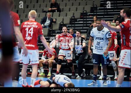 Aalborg, Dänemark. Mai 2021. Benjamin Jakobsen (2) von Aalborg Handball im Viertelfinale der EHF Champions League zwischen Aalborg Handball und SG Flensburg-Handewitt in der Jutlander Bank Arena in Aalborg. (Foto: Gonzales Photo/Alamy Live News Stockfoto