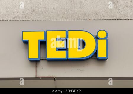 Tedi-Schild im Stadtzentrum von Augsburg Stockfoto