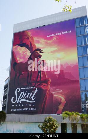Los Angeles, Kalifornien, USA 3. Mai 2021 EIN allgemeiner Blick auf die Atmosphäre von Spirit Ungezähmtes Billboard während der Coronavirus Covid-19 Pandemie am 3. Mai 2021 in Los Angeles, Kalifornien, USA. Foto von Barry King/Alamy Stockfoto Stockfoto