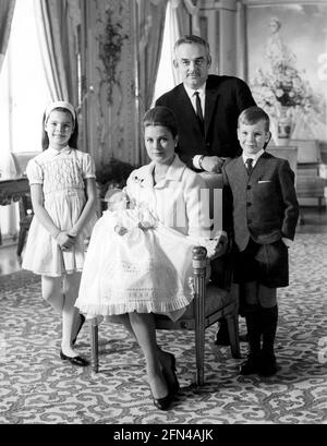 Rainier III, 31.5.1923 - 6.4.2005, Prinz von Monaco seit 9.5.1949, mit Familie, Frau Gracia Patricia, ZUSÄTZLICHE-RIGHTS-CLEARANCE-INFO-NOT-AVAILABLE Stockfoto