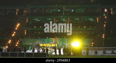 Berlin, Deutschland. 13. Mai 2021. firo: 13.05.2021 Fuvuball: Fußball: DFB Pokal, Endsaison 2020/21 RB Leipzig - BVB, Borussia Dortmund 1: 4 Preisverleihung weltweit Credit: dpa/Alamy Live News Stockfoto