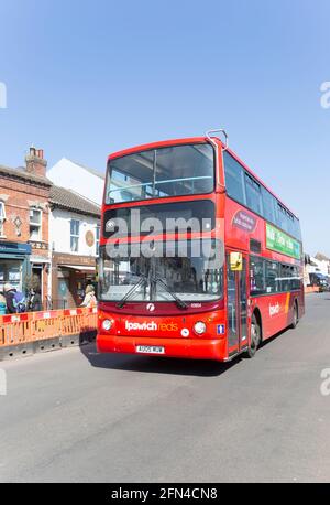 Ipswich Reds Doppeldecker Volvo Servicebus 32654, Aldeburgh, Suffolk, England, Großbritannien Stockfoto