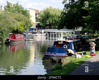 River Lea Ware Hertfordshire Stockfoto