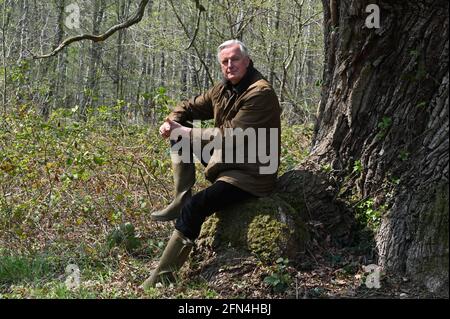 Der ehemalige EU-Brexit-Verhandlungsführer Michel Barnier posiert am 17. April 2021 zu Hause in La Ferte-Saint-Aubin, Frankreich, für Bilder. Foto von Elodie Gregoire/ABACAPRESS.COM Stockfoto
