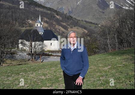 Der ehemalige EU-Brexit-Verhandlungsführer Michel Barnier posiert am 24. April 2021 in Saint-Martin-de-Belleville, Savoie, Frankreich, für Bilder. Foto von Elodie Gregoire/ABACAPRESS.COM Stockfoto