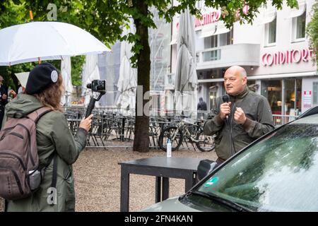 ralph-t-niemeyer-ex-mann-von-sahra-wagenknecht-war-der-ehrengast-der