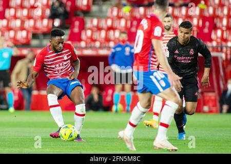 Granada, Italien. Mai 2021. Yan Brice Eteki aus Granada während des spanischen Fußballspiels La Liga zwischen Granada CF und Real Madrid CF am 13. Mai 2021 im Nuevos Los Carmenes Stadion in Granada, Spanien - Phsoto Joaquin Corchero/Spanien DPPI/DPPI/LiveMedia Kredit: Unabhängige Fotoagentur/Alamy Live News Stockfoto