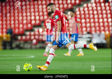 Granada, Italien. Mai 2021. Maxime Gonalons aus Granada während des spanischen Fußballspiels La Liga zwischen Granada CF und Real Madrid CF am 13. Mai 2021 im Nuevos Los Carmenes Stadion in Granada, Spanien - Phsoto Joaquin Corchero/Spanien DPPI/DPPI/LiveMedia Kredit: Unabhängige Fotoagentur/Alamy Live Nachrichten Stockfoto