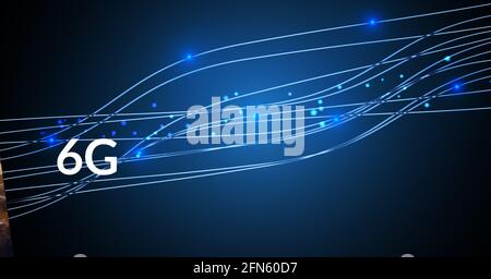 Komposition von 6 g Text über leuchtend blauen Lichtspuren mit Flecken auf blauem Hintergrund Stockfoto