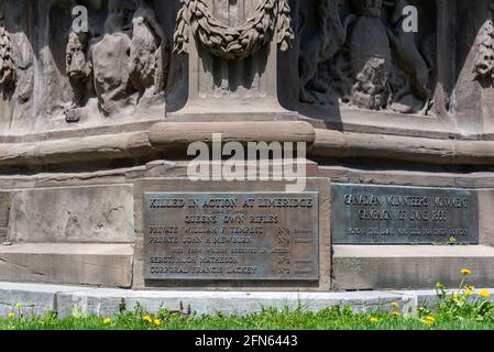 The Canadian Volunteers Monument Campaign of June 1866. Architektonisches Detail des 'Archives and Canadiana Building' in Toronto, Kanada. Stockfoto