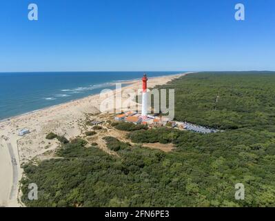 Frankreich, Charente Maritime, La Tremblade, Leuchtturm La Coubre, Charente Maritime (Luftaufnahme) Stockfoto