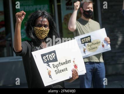 Richmond, Kanada. Mai 2021. Am 14. Mai 2021 nehmen Menschen an einer Kundgebung gegen antiasiatische Hassverbrechen in Richmond, British Columbia, Kanada, Teil. Quelle: Liang Sen/Xinhua/Alamy Live News Stockfoto