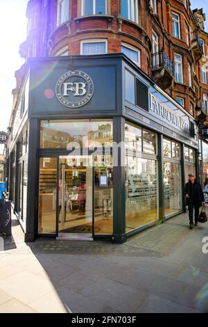 Farrow und Ball Luxus britische Farbe und Tapete speichern in Die Stadt Westminster Stockfoto