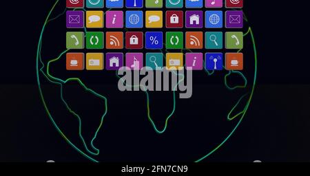 Zusammensetzung von Reihen mehrfarbiger digitaler Symbole über Grün Kugelumriss auf Schwarz Stockfoto