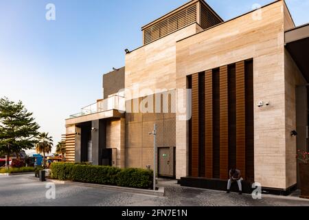Dubai, Vereinigte Arabische Emirate - MÄRZ 2020: Gebäude von JBR, Jumeirah Beach Residence Stockfoto