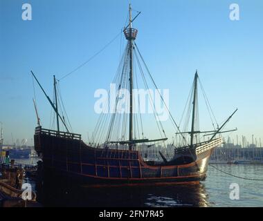 REPLICA DE LA CARABELA SANTA MARIA. ORIGINAL DEL S XV Lage: PUERTO. Barcelona. SPANIEN. Stockfoto