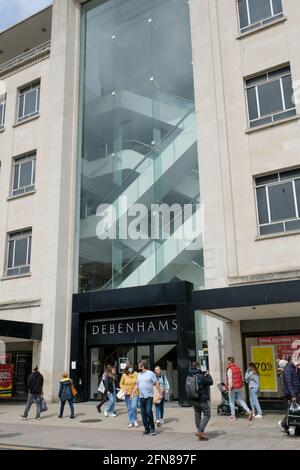 Bristol, Großbritannien. Mai 2021. Nach 242 Jahren werden Debenhams-Läden heute aus der High Street verschwinden. Abgebildet ist Debenhams in Broadmead Bristol. Kredit: JMF Nachrichten/Alamy Live Nachrichten Stockfoto