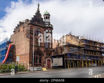 Glasgow, Schottland, Großbritannien. 5. Mai 2021: Die Nachwirkungen eines riesigen Feuers auf der High Street. Stockfoto