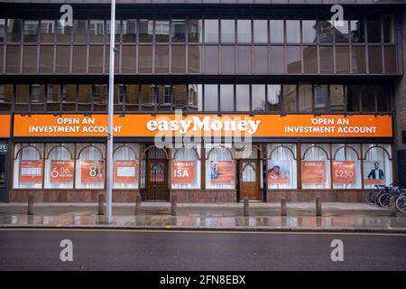 London- EasyMoney, Teil der Easy Group von Easy Jet, einer Peer-to-Peer-Kreditbank mit Sitz in Fulham Stockfoto