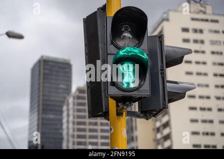 Feministische Fußgängerüberführung in Bogotá, Kolumbien Stockfoto