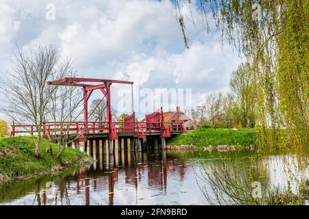 Landschaftlich reizvollen Dorf Oudeschans in Groningen, Niederlande Stockfoto