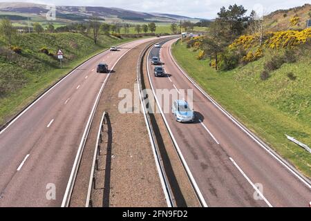 dh A9 PERTHSHIRE Scottish Road Dual Carriage scotland Country Car Verkehr großbritannien Stockfoto