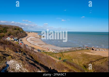 Blick auf den Strand von Kingsdown zwischen Deal und St. Margarets Bay Kent. Stockfoto