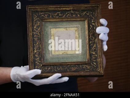 New York, Usa. Mai 2021. Eine Zeichnung des Bärenkopfes von Leonardo da Vinci findet statt und ist Teil des Exceptional Sale in Christie's New York Galleries in New York City am Montag, den 10. Mai 2021. Foto von John Angelillo/UPI Credit: UPI/Alamy Live News Stockfoto