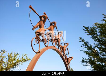 La Busqueda Skulptur im Bicentenario Park Vitacura Parque Bicentenario by Hernan Puelma in Santiago Chile Südamerika Stockfoto