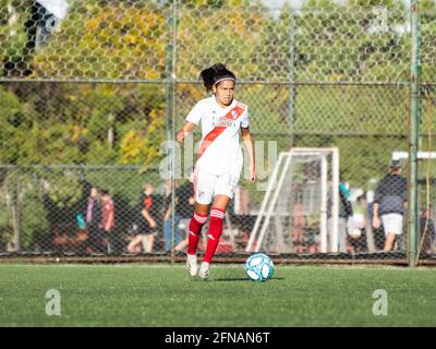 Buenos Aires, Argentinien. 15 2021. Mai: Agustina Vargas (#15 River) während des Spiels zwischen River und Estudiantes in Nuñez, Buenos Aires, Argentinien. Kredit: SPP Sport Pressefoto. /Alamy Live News Stockfoto