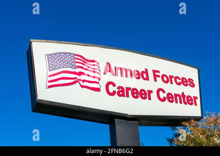 Armed Forces Career Center unterzeichnen beim US Army Recruiting Office - Santa Clara, Kalifornien, USA - 2021 Stockfoto