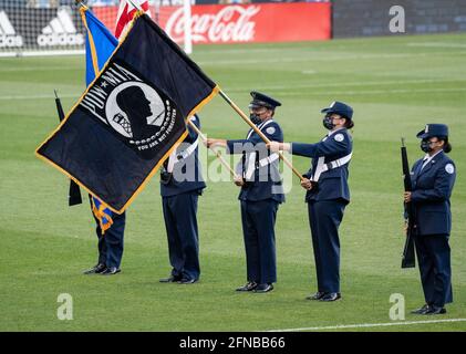 Chester, Pennsylvania, USA. Mai 2021. 15. Mai 2021, Chester PA- Local Air Force ROTC Cadet Color Guard ehrt Kriegsgefangene und MIA-Soldaten im Subaru Park Credit: Ricky Fitchett/ZUMA Wire/Alamy Live News Stockfoto